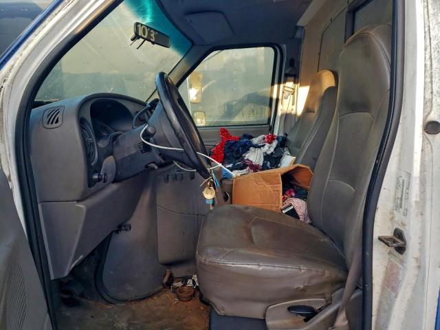 Ford E-450 E450 Super Duty Cutaway Van Image 6