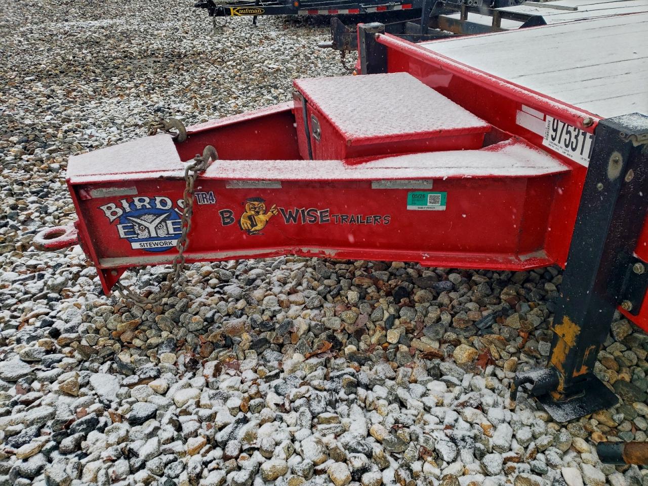 B-wise Trailer Image 6