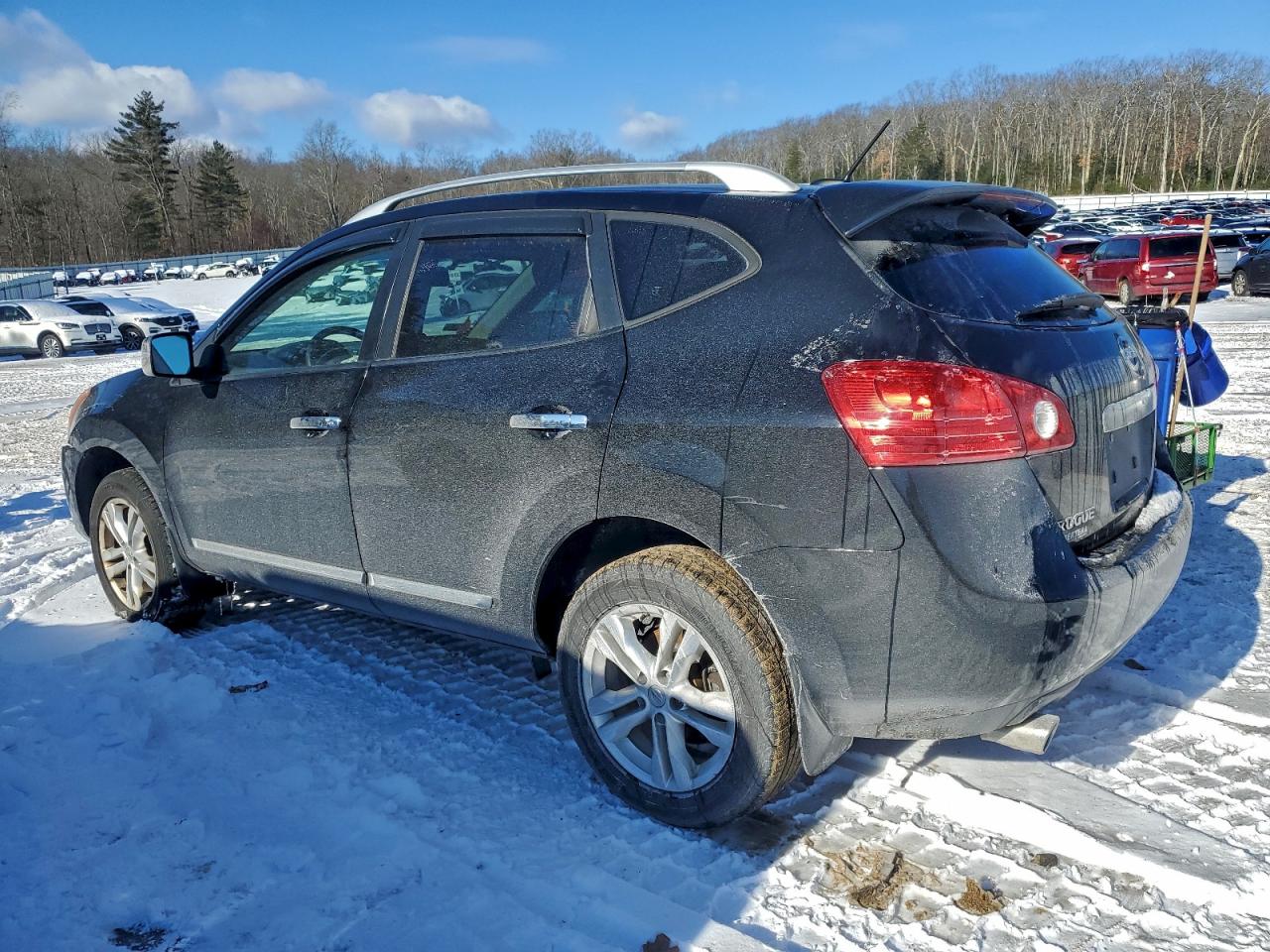 Nissan Rogue S Image 13