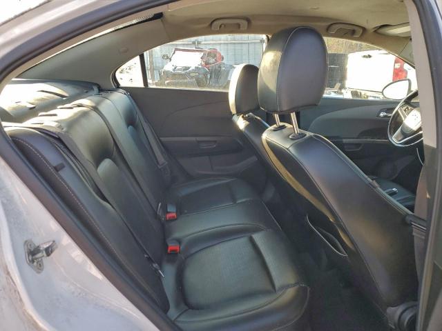 Chevrolet Sonic Premier Image 12