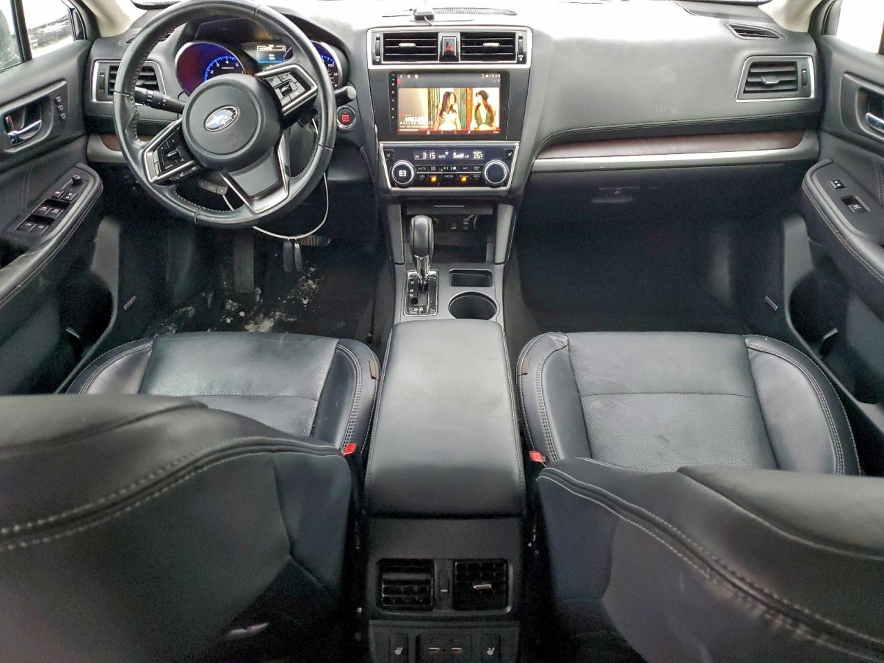 Subaru Outback 2.5i Limited Image 11