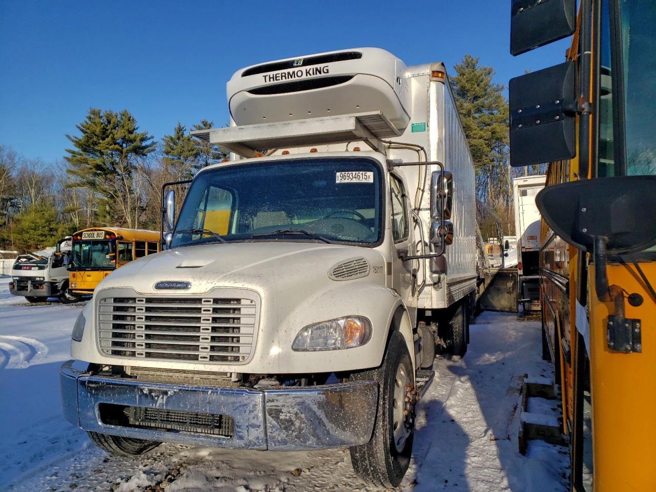 Freightliner M2 106 Medium Duty Image 1
