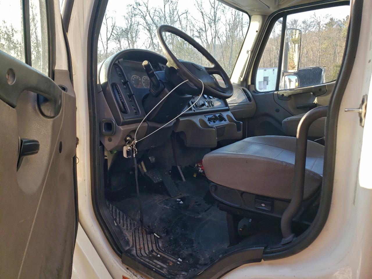 Freightliner M2 106 Medium Duty Image 11