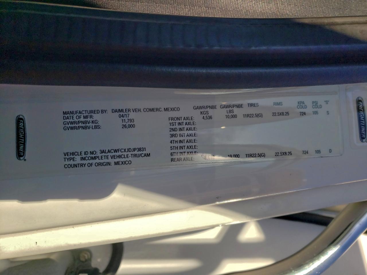 Freightliner M2 106 Medium Duty Image 13