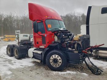  Salvage Mack Cxu613