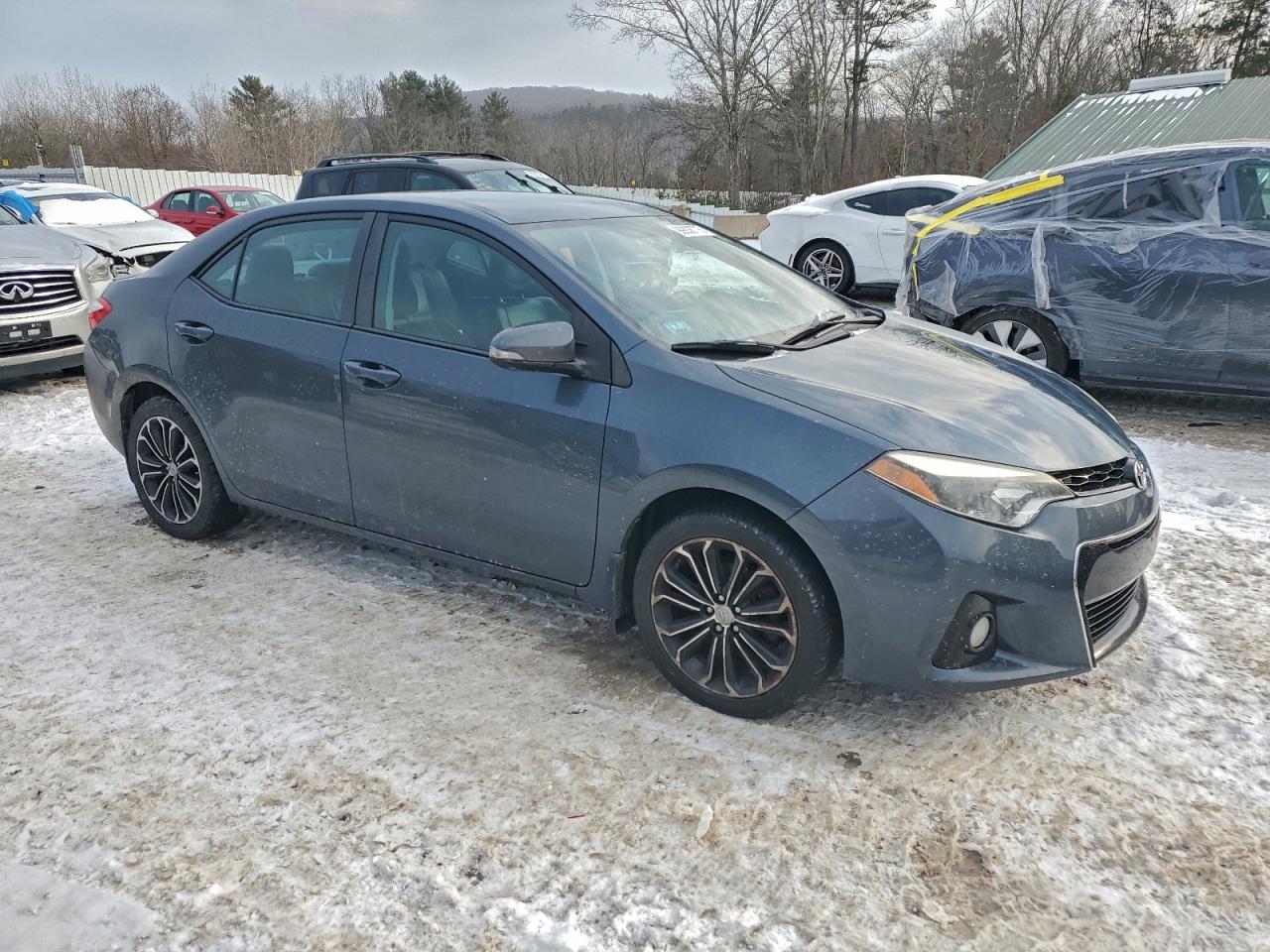 Toyota Corolla L Image 11