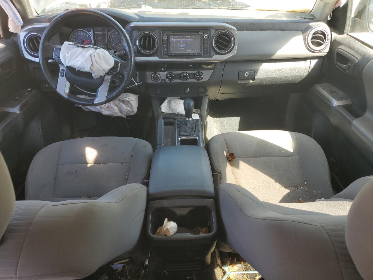 Toyota Tacoma Double Cab Image 8