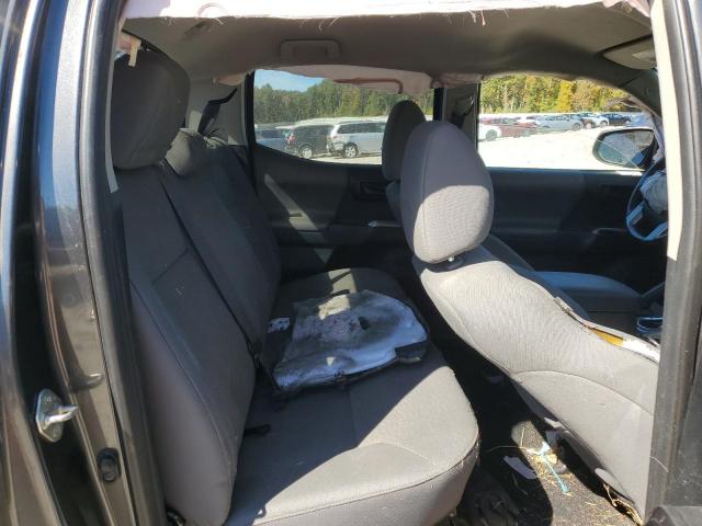 Toyota Tacoma Double Cab Image 10