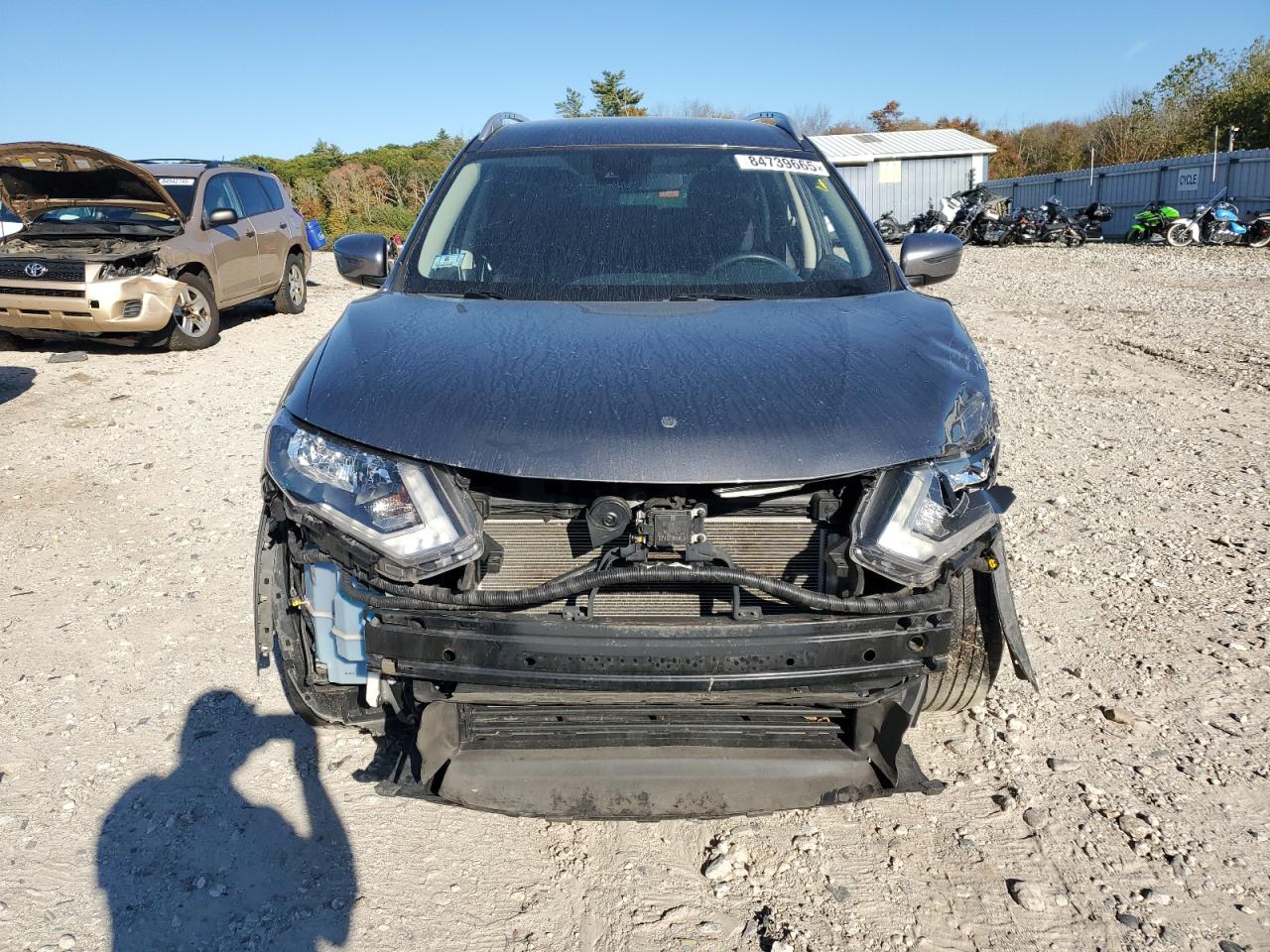 Nissan Rogue S Image 2