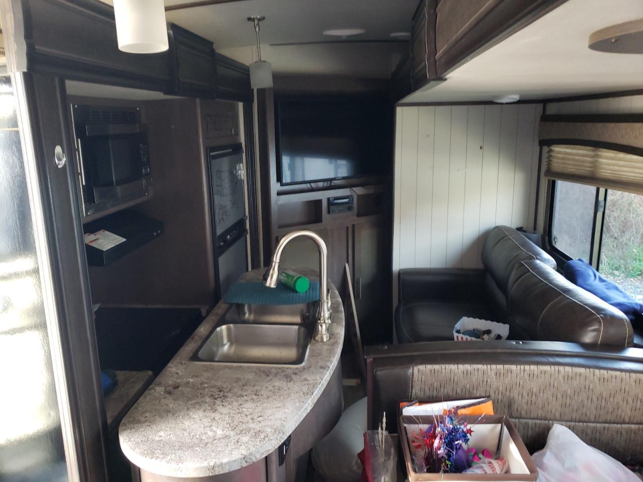 Crossroads Sunset Image 6