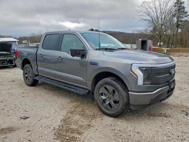 Ford F-150 Lightning Xlt Image 3