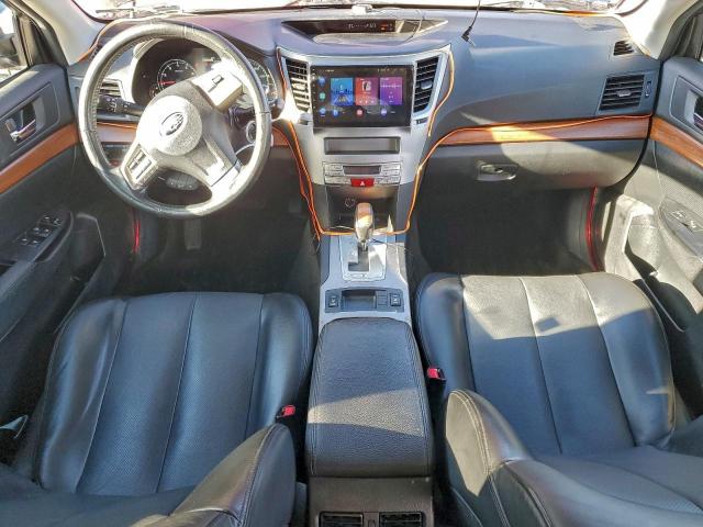 Subaru Outback 2.5i Limited Image 11