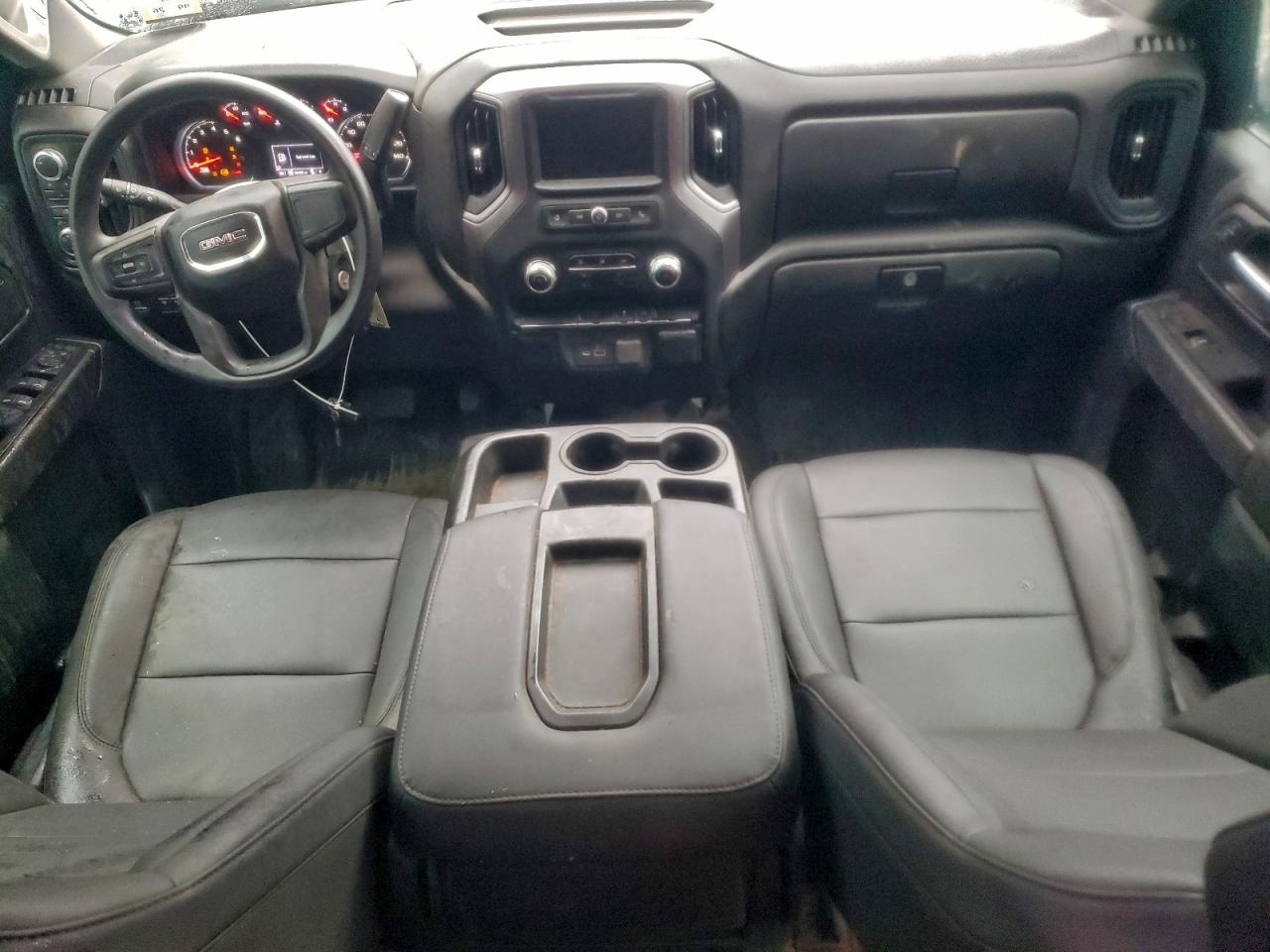 GMC Sierra K3500 Image 8