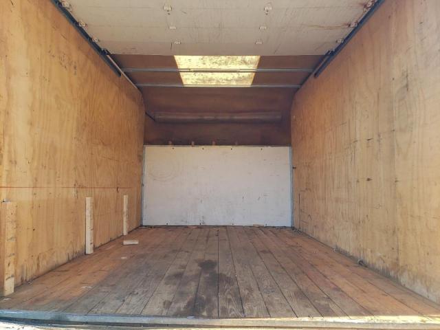 Chevrolet Express Image 13