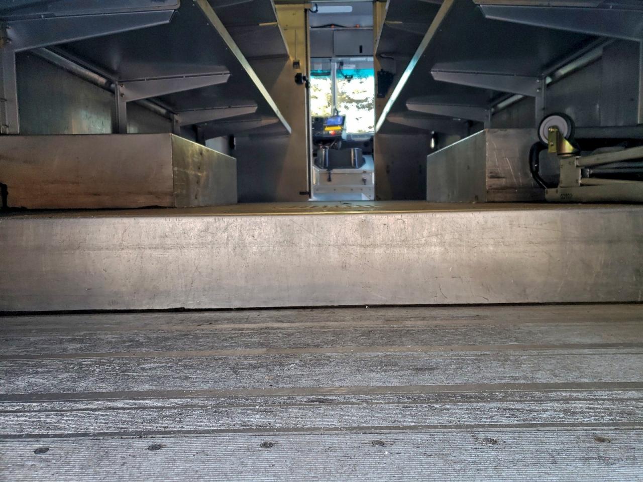 Freightliner Mt45 M Line Walk-in Van Image 13