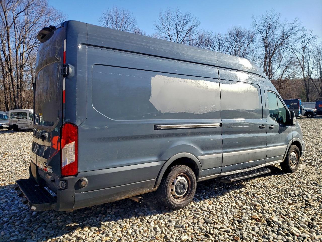 Ford Transit T-250 Image 3