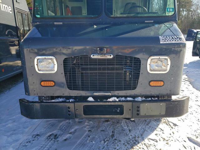 Freightliner Mt45 M Line Walk-in Van Image 2