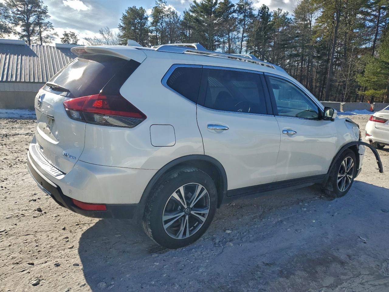 Nissan Rogue S Image 5