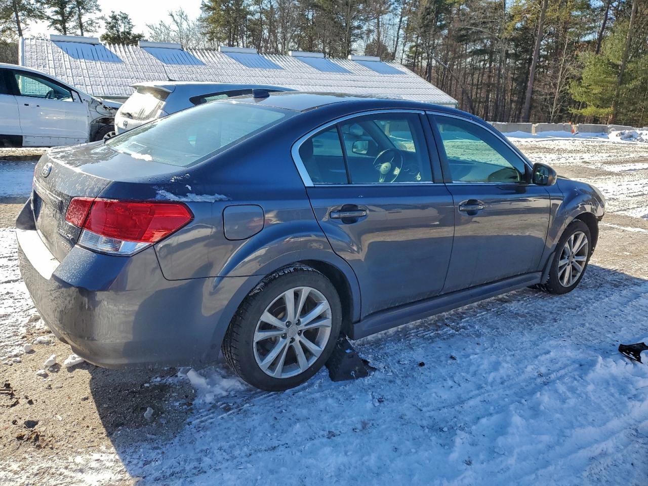 Subaru Legacy 2.5i Premium Image 2