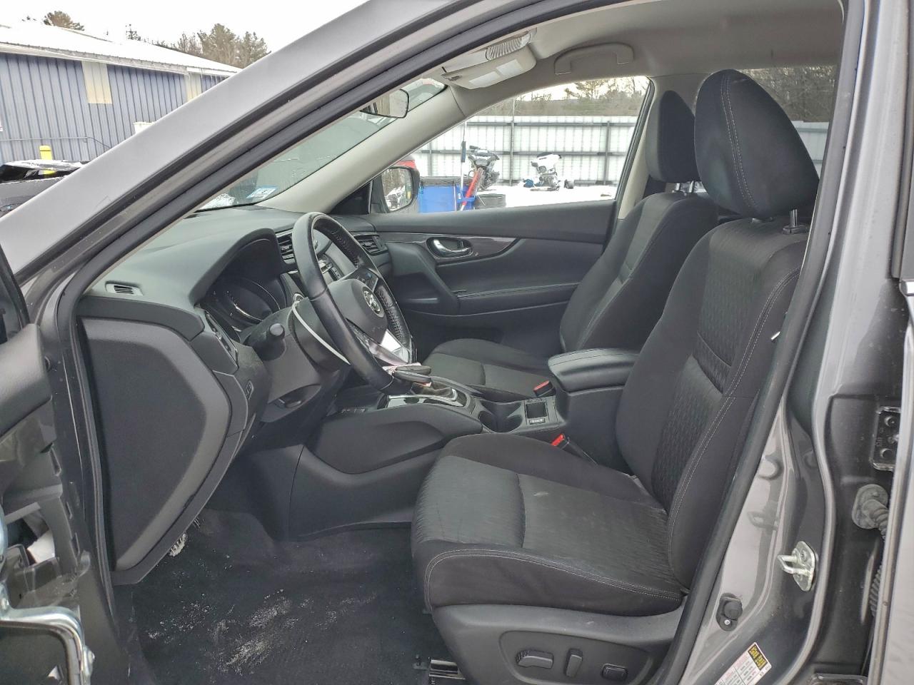 Nissan Rogue S Image 2