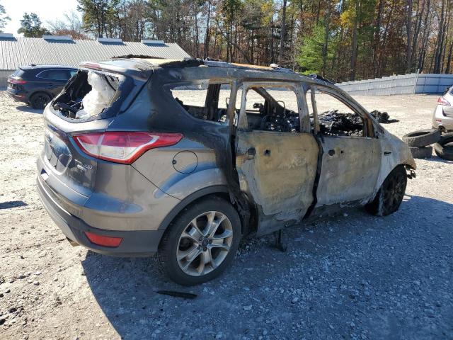 Ford Escape Titanium Image 2