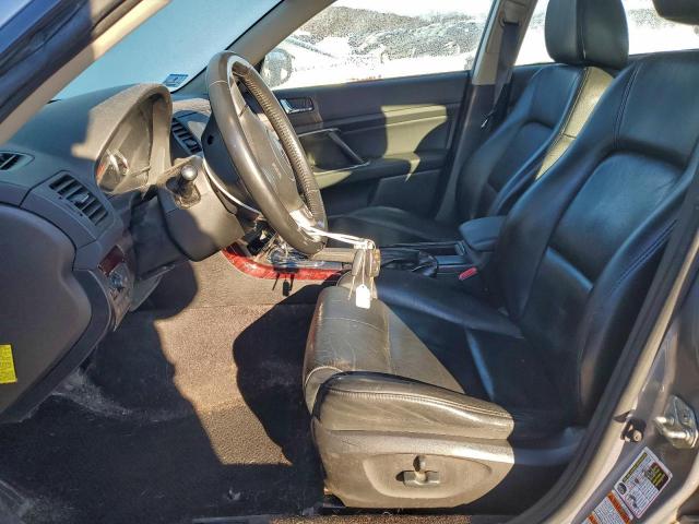 Subaru Outback 2.5i Limited Image 11