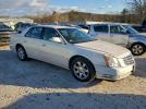 Cadillac DTS Image 5