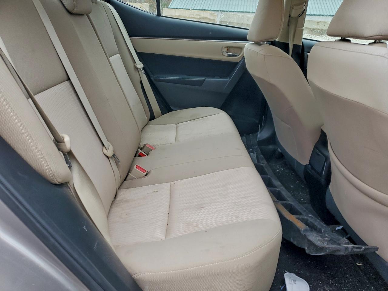 Toyota Corolla L Image 5