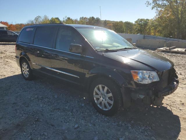 Chrysler Minivan Touring Image 8