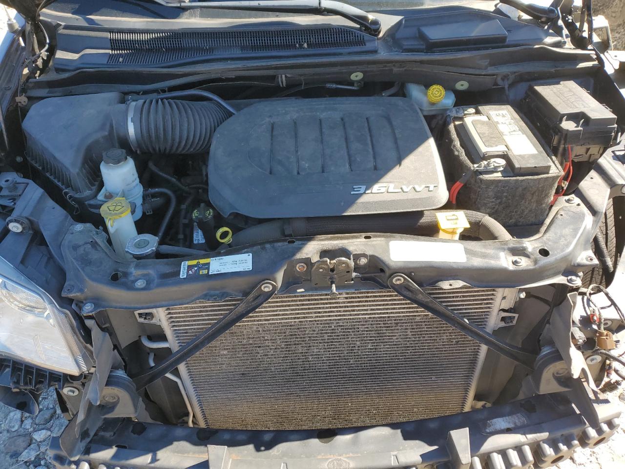 Chrysler Minivan Touring Image 11