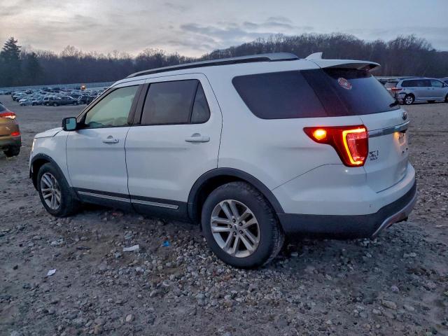 Ford Explorer Xlt Image 13