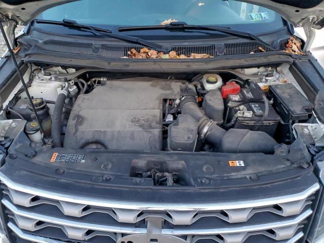 Ford Explorer Xlt Image 10