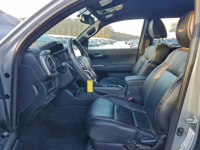 Toyota Tacoma Double Cab Image 6