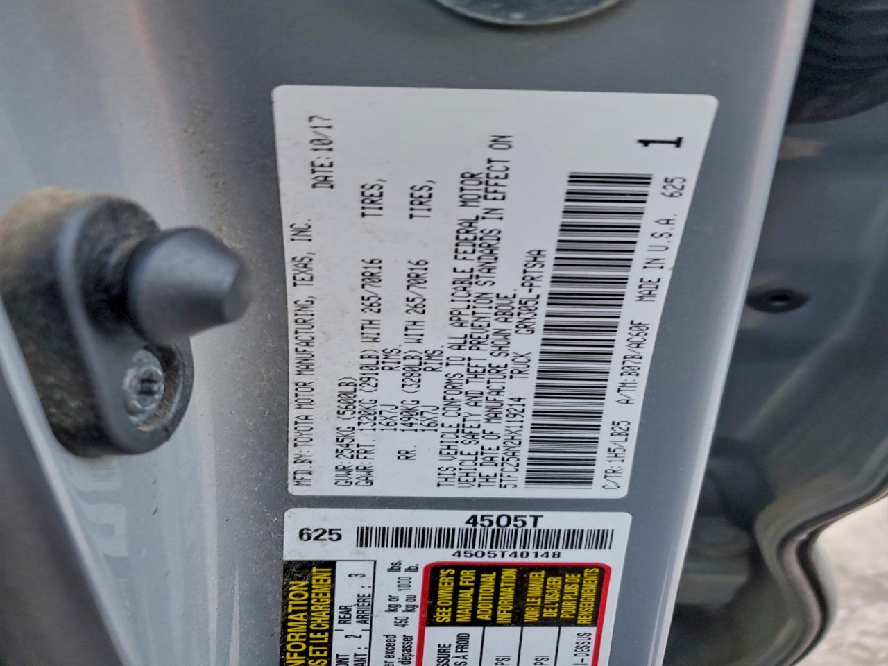 Toyota Tacoma Double Cab Image 10