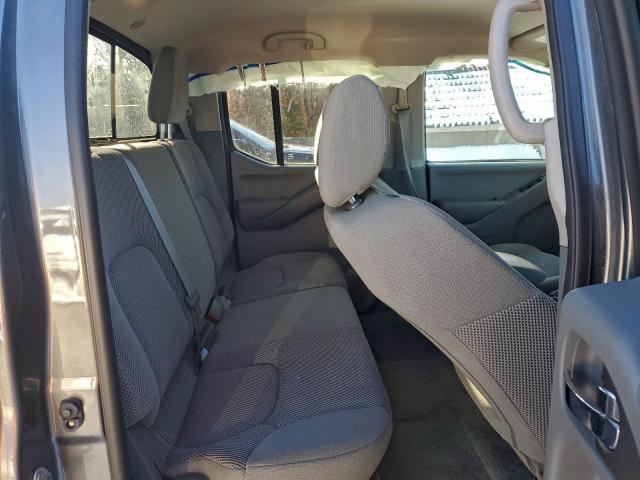 Nissan Frontier S Image 6