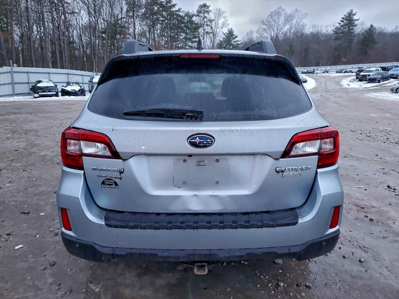 Subaru Outback 2.5i Limited Image 9