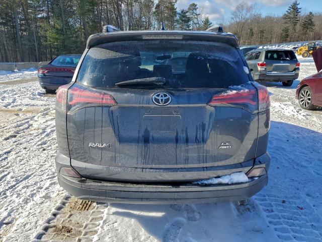 Toyota RAV4 Le Image 4