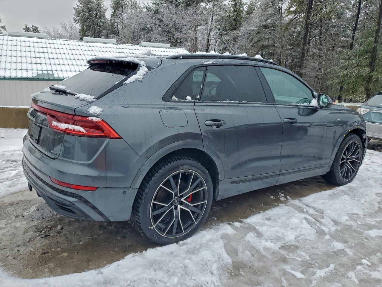 Audi Q8 Prestige S-line Image 12