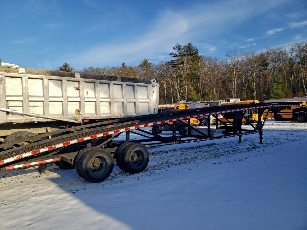 Kaufman Trailer Image 6