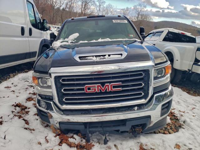 GMC Sierra K3500 Image 11