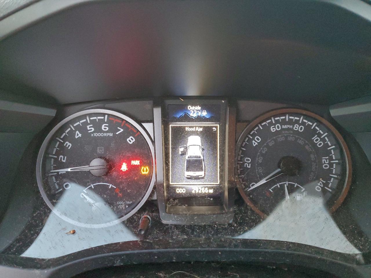 Toyota Tacoma Double Cab Image 12