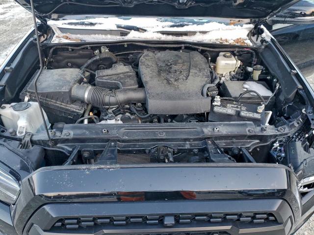 Toyota Tacoma Double Cab Image 10