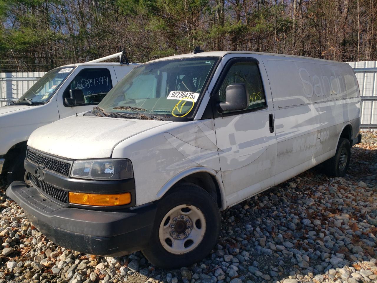 Chevrolet Express Image 1