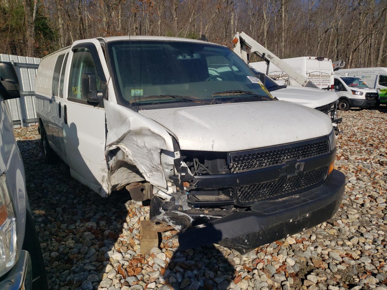 Chevrolet Express Image 9