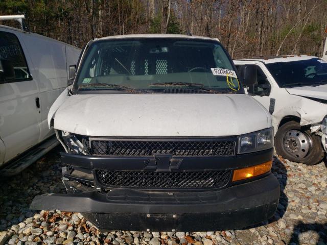 Chevrolet Express Image 10